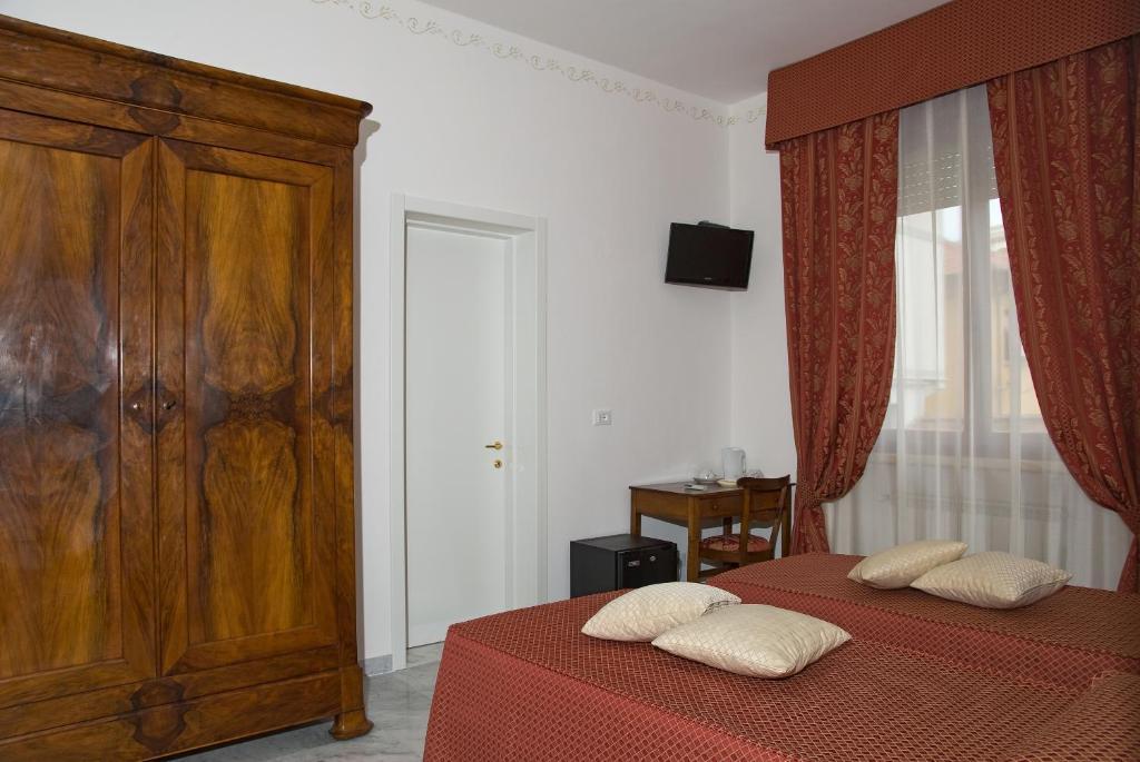 Lady Rose Bed & Breakfast Pisa Værelse billede