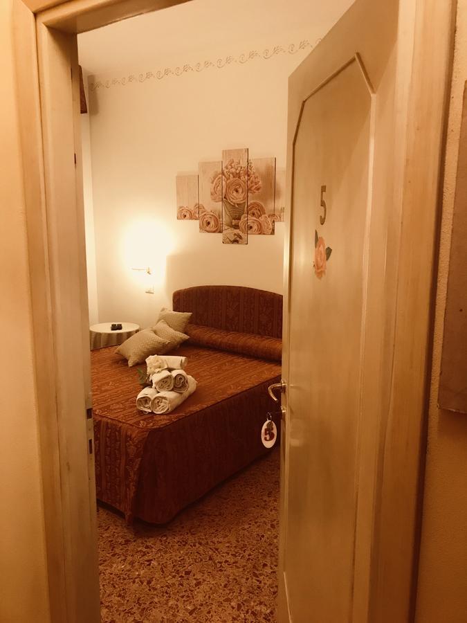 Lady Rose Bed & Breakfast Pisa Eksteriør billede
